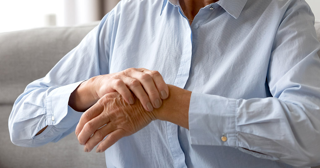 Understanding Arthritis Pain, Causes, and Management - ameriCARE